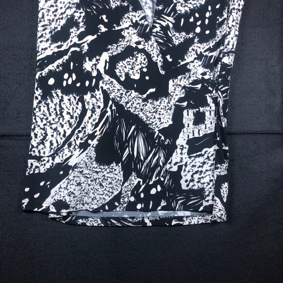 Chicos Womens Blouse Black White Abstract Easywear Faux Wrap Sleeveless 1 (M) - Picture 5 of 11